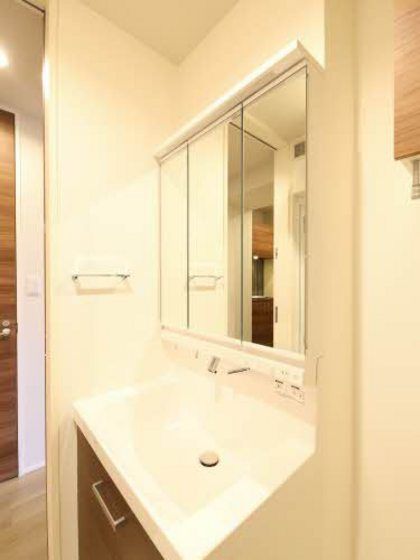 �y���ʏ��z�@