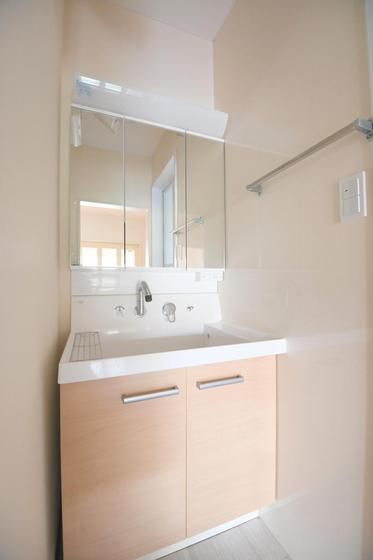 �y���̑��ݔ��z�@