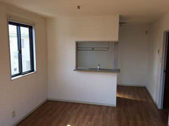 �y�L�b�`���z�@