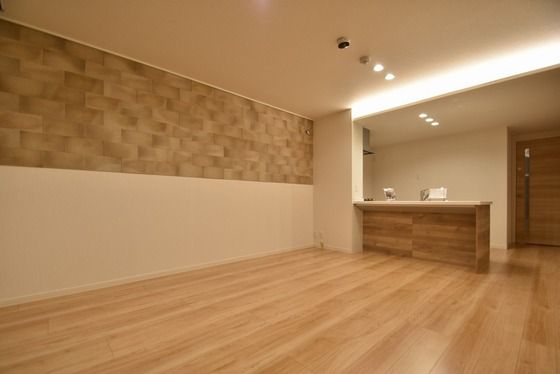 �y�����E���r���O�z�@