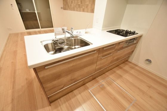 �y���̑��ݔ��z�@