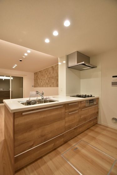 �y�L�b�`���z�@