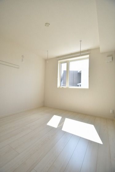 �y���̑������E�X�y�[�X�z�@