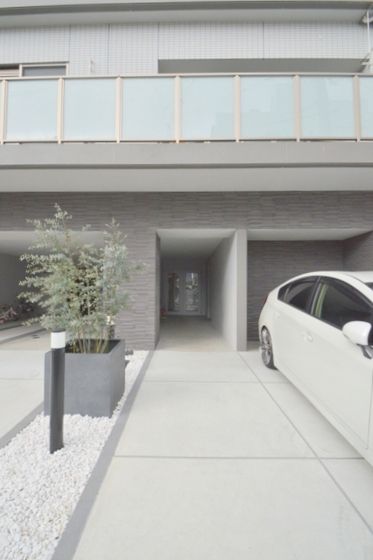 �G���g�����X