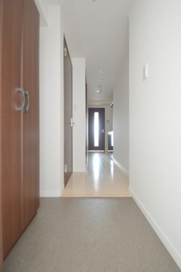 �y���ցz�@���ւɂ̓V���[�Y�{�b�N�X����