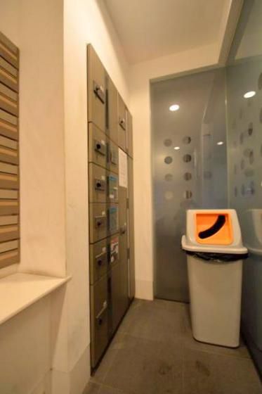 ��z�{�b�N�X