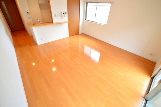 �y�����E���r���O�z�@14.8���̑���