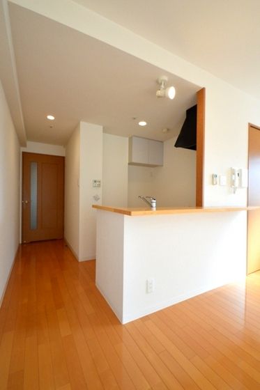 �y���̑������E�X�y�[�X�z�@�I�V�����ȃJ�E���^�[�L�b�`��