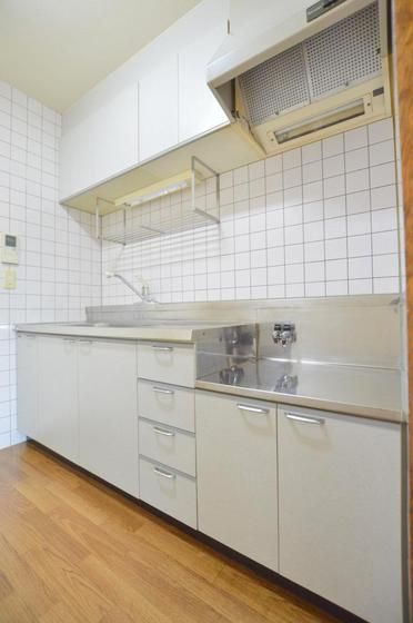 �y�L�b�`���z�@2���R�����ݒu�̃L�b�`��