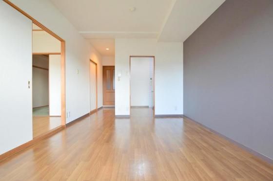 �y���̑��z�@���r���O