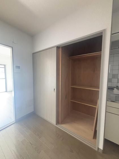 �y���[�z�@