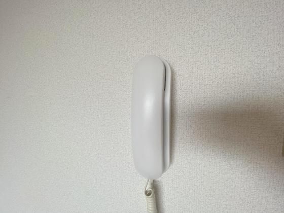 �y�Z�L�����e�B�z�@