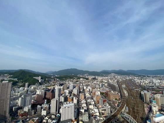 �y���]�z�@