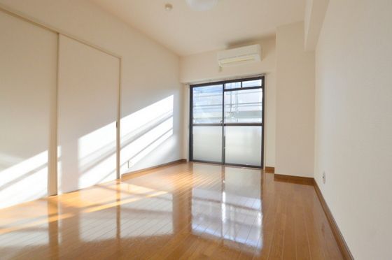 �y�����E���r���O�z�@�m��6.2��