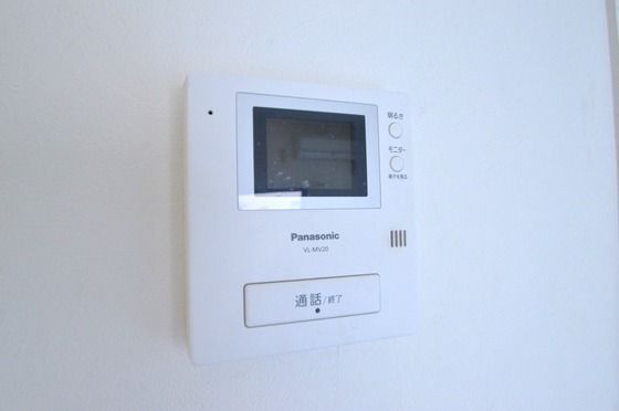 �y�Z�L�����e�B�z�@���j�^�[�t���C���^�[�t�H���t����