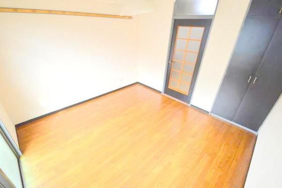 �y�����E���r���O�z�@