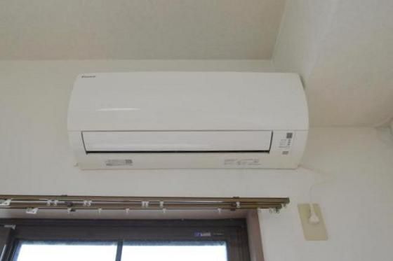 �y���̑��ݔ��z�@�G�A�R��1��t�����