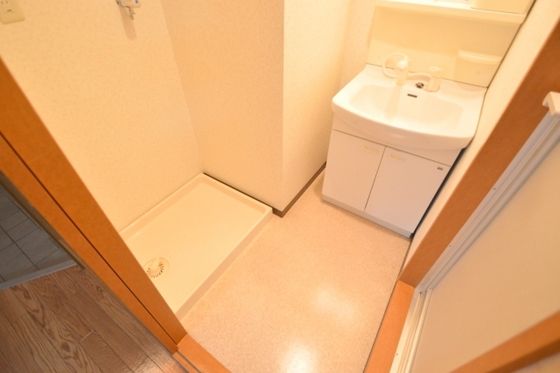 �y���ʏ��z�@�Ɨ����ʒE�ߏꁕ��������@�u��