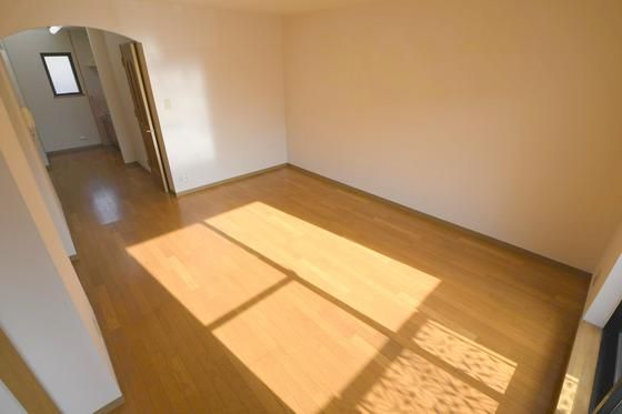 �y�����E���r���O�z�@�G�A�R��1��E���j�^�[�z�����ݒu����܂�