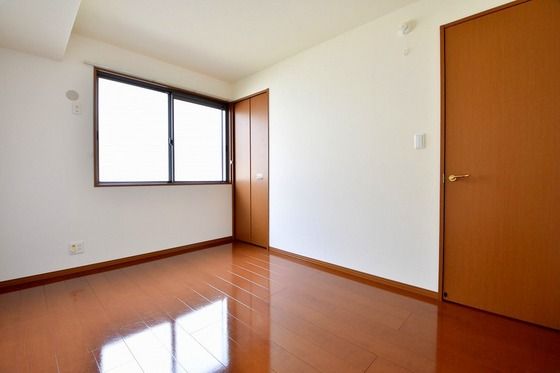 �y���̑������E�X�y�[�X�z�@