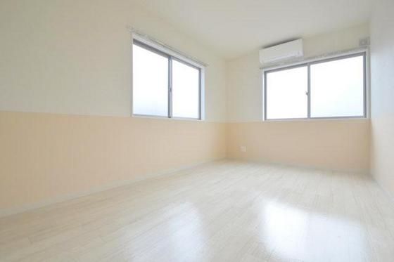 �y���̑������E�X�y�[�X�z�@