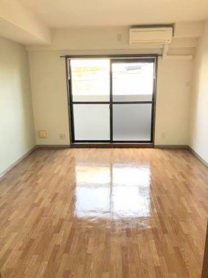 �y�����E���r���O�z�@