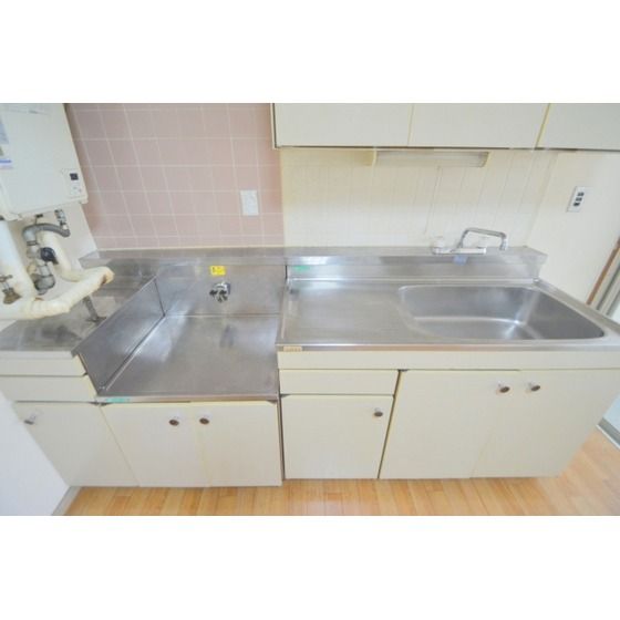 �y�L�b�`���z�@