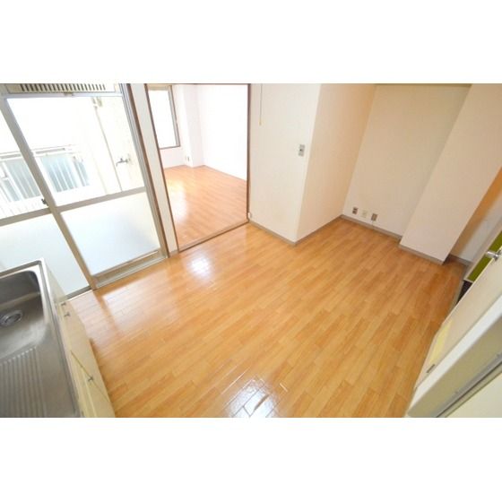 �y�����E���r���O�z�@LDK8��