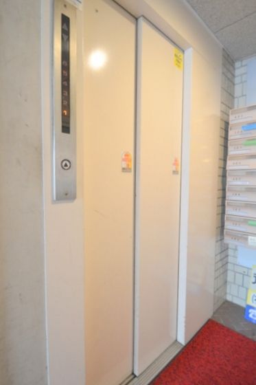 �G���x�[�^�[