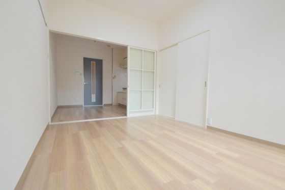 �y���̑������E�X�y�[�X�z�@