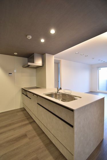 �y���̑������E�X�y�[�X�z�@