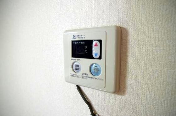 �y���̑��ݔ��z�@