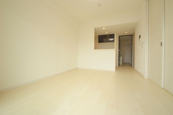 �y�����E���r���O�z�@