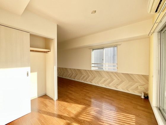 �y�����E���r���O�z�@