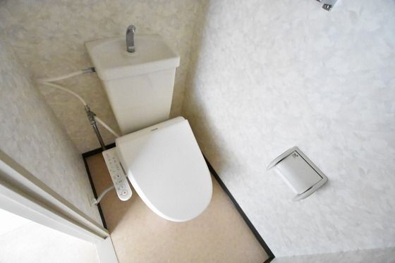 �y�g�C���z�@