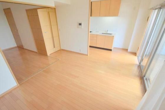 �y�����E���r���O�z�@�g���₷���A�����傫�Ȗ��邢���r���O