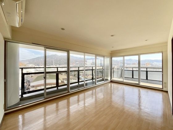 �y���̑������E�X�y�[�X�z�@