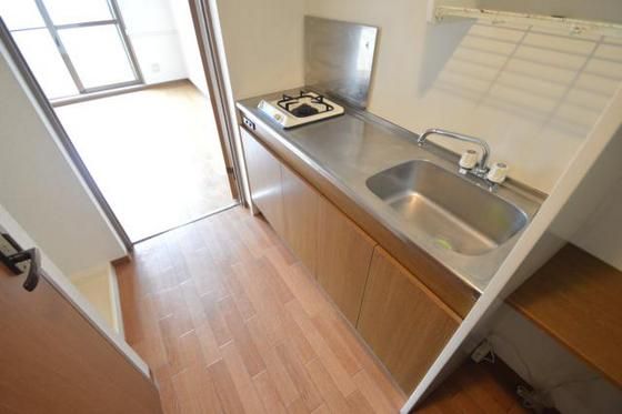 �y�L�b�`���z�@