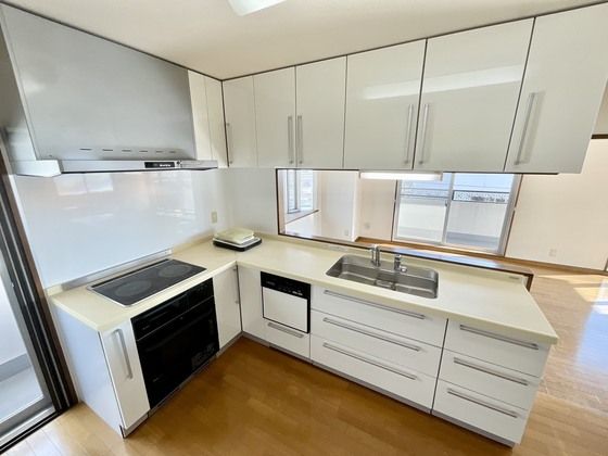 �y�L�b�`���z�@