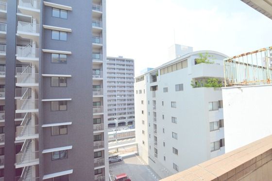 �y���]�z�@���]