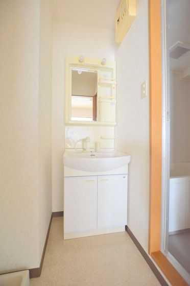 �y���ʏ��z�@�Ɨ����ʒE�ߏꁕ��������@�u��