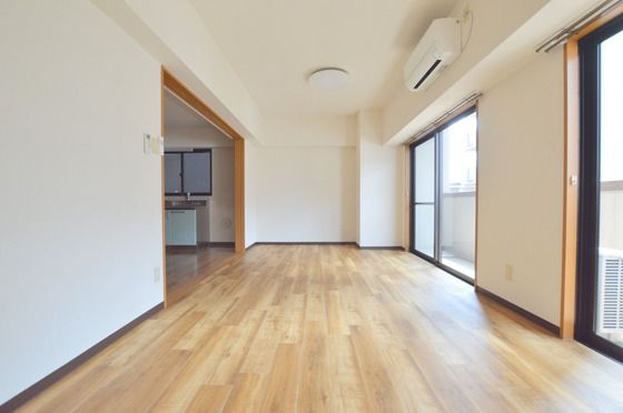 �y�����E���r���O�z�@�m���t���[�����O11.4���A�x�b�h���\�t�@���������z�u�_(^o^)�^