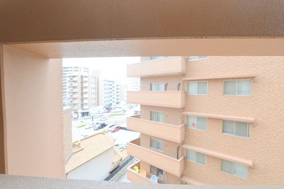 �y���]�z�@