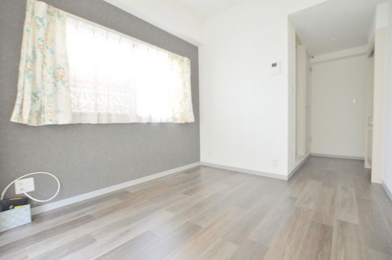 �y���̑������E�X�y�[�X�z�@