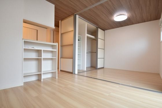 �y���̑������E�X�y�[�X�z�@