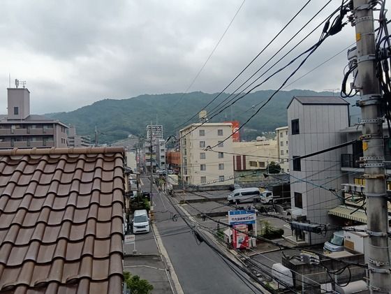 �y���]�z�@