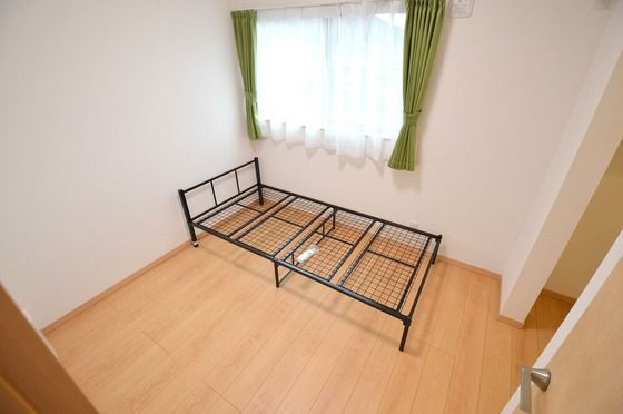 �y���̑������E�X�y�[�X�z�@