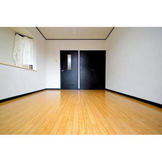 �y�����E���r���O�z�@