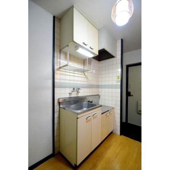 �y�L�b�`���z�@