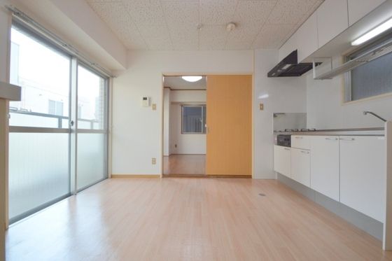 �y�����E���r���O�z�@�L�X�c�j���